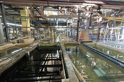 Tanques de procesar piezas metalicas